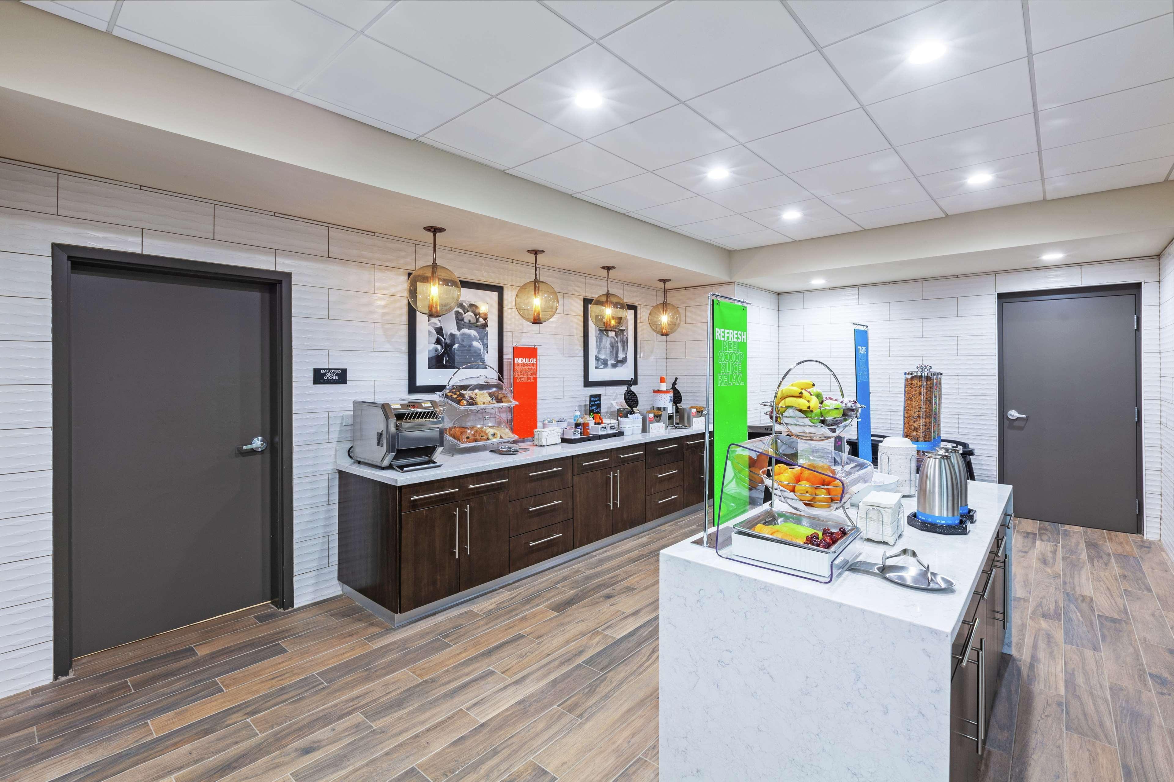 Hampton Inn Gardner Exteriér fotografie