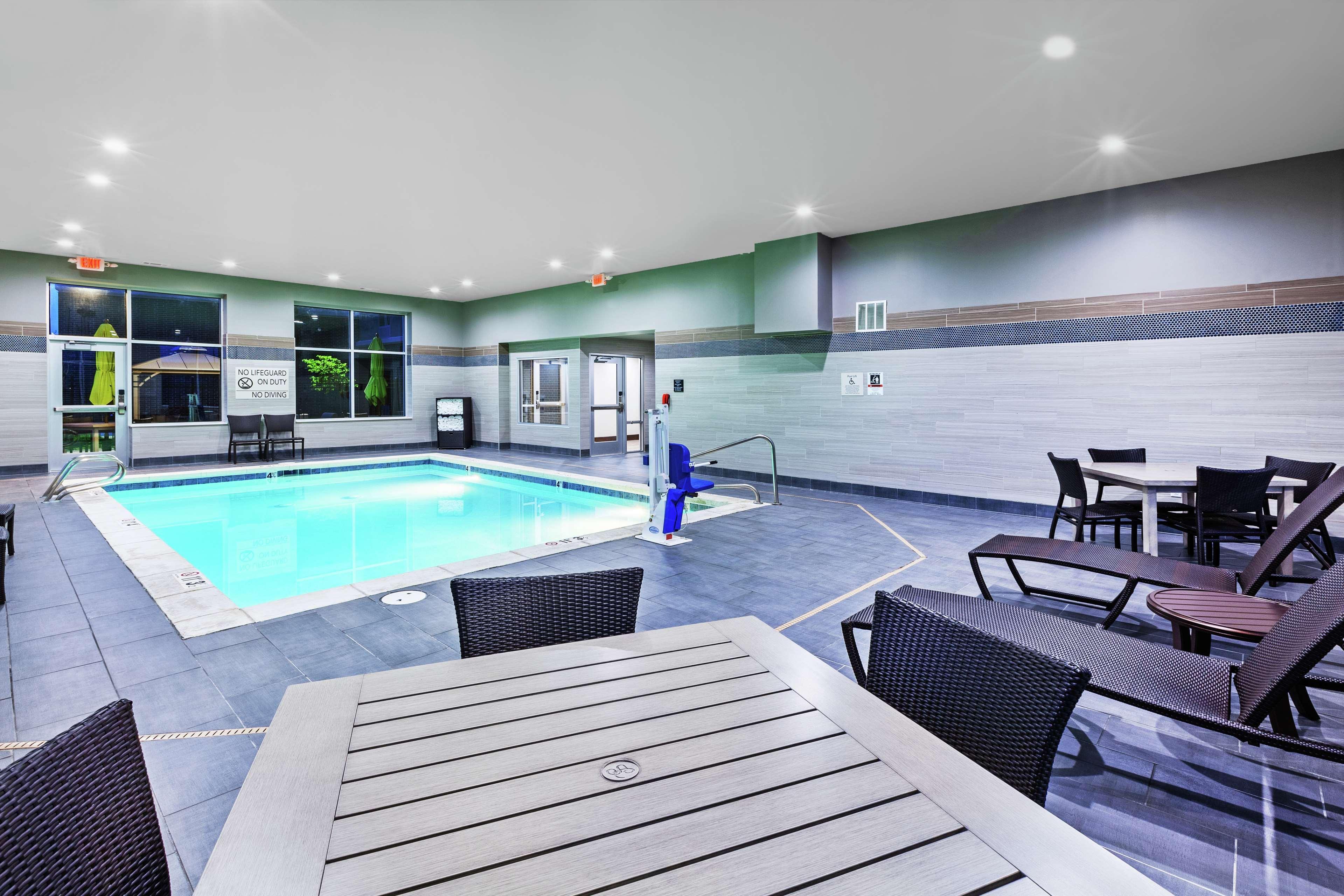 Hampton Inn Gardner Exteriér fotografie