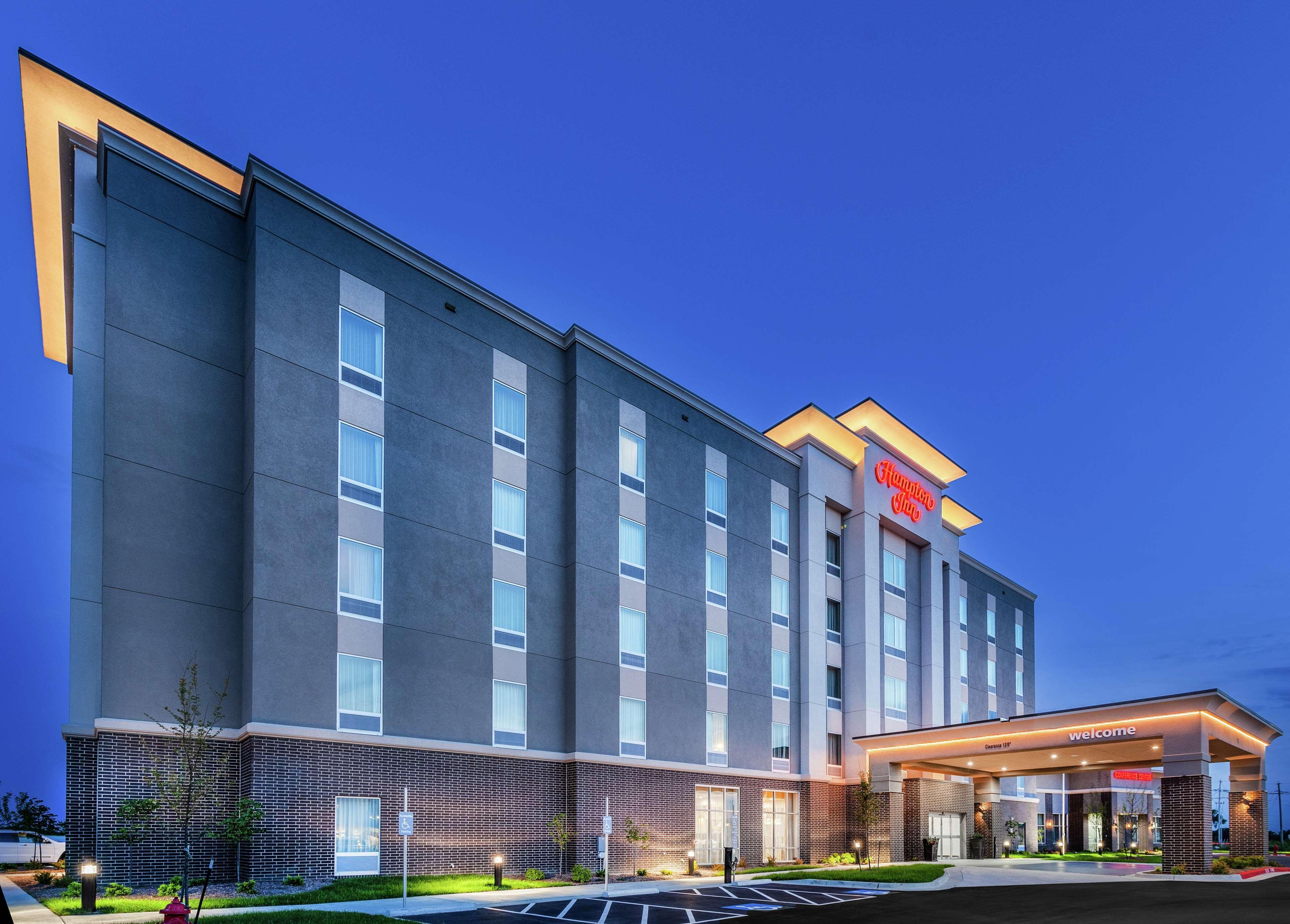 Hampton Inn Gardner Exteriér fotografie